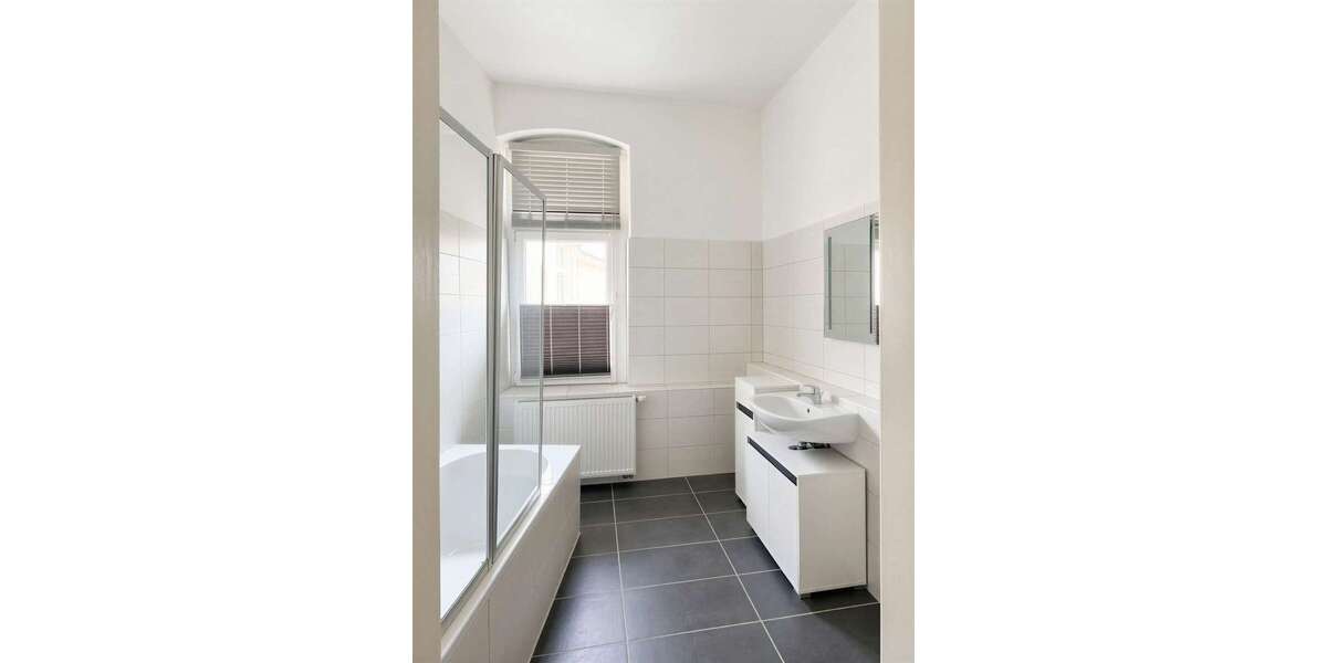 Etagenwohnung Auerbach/Vogtland Vogtland - 2 Zimmer, 70 m&sup2;, 385&euro; | Angebot:26964234
