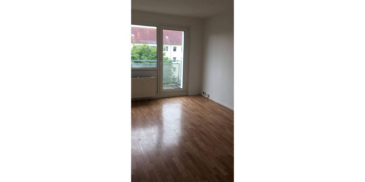 Etagenwohnung Burg - 3 Zimmer, 71 m&sup2;, 342&euro; | Angebot:25778460