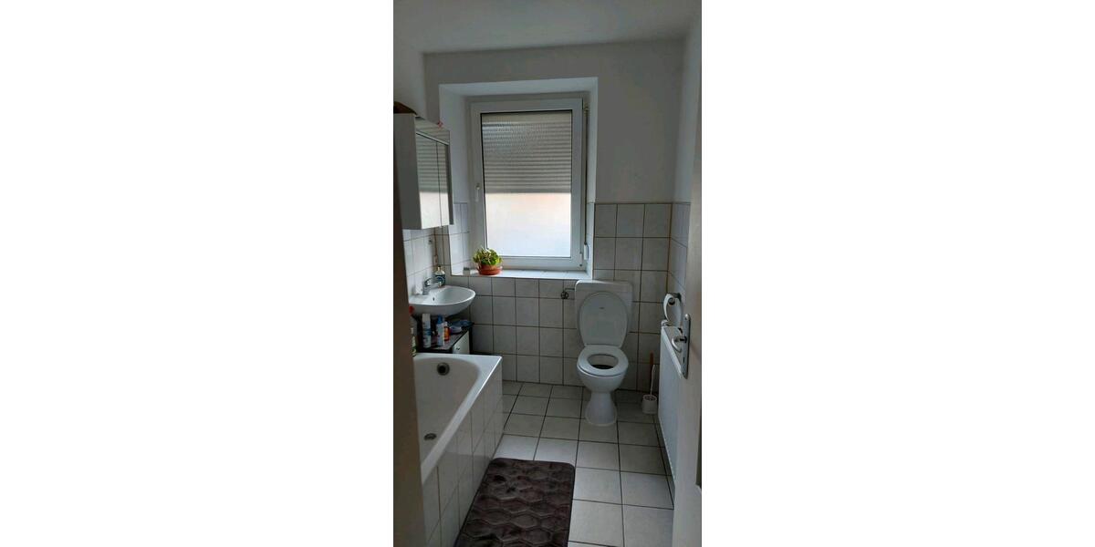 Erdgeschoßwohnung Kitzingen - 3 Zimmer, 75 m&sup2;, 820&euro; | Angebot:24848453