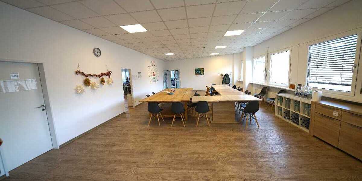 Gewerbeobjekt Ratingen Lintorf - 1 Zimmer, 641 m&sup2;, 5.128&euro; | Angebot:24027657