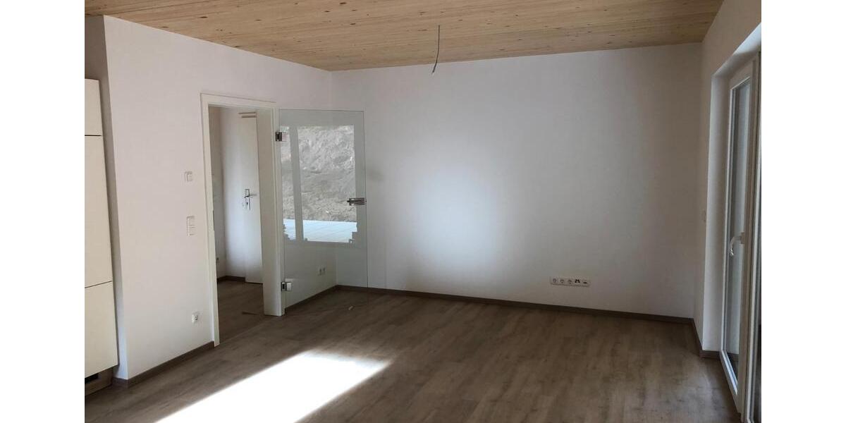 Terrassenwohnung Schwandorf - 2 Zimmer, 62 m&sup2;, 700&euro; | Angebot:26247670