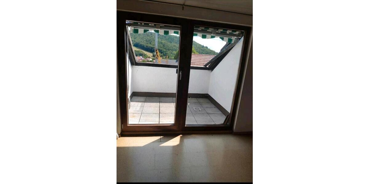 Etagenwohnung Freudenberg - 5 Zimmer, 120 m&sup2;, 820&euro; | Angebot:25922025