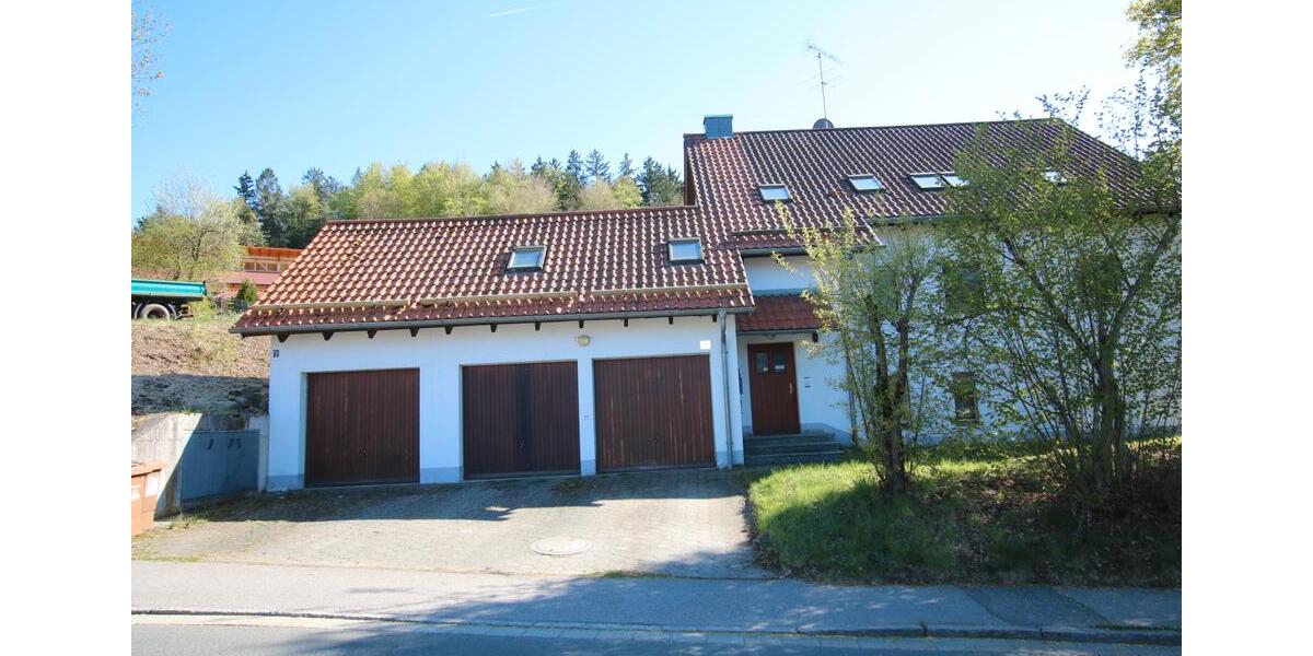 Dachgeschoßwohnung Zell - 3 Zimmer, 73 m&sup2;, 482&euro; | Angebot:26489973