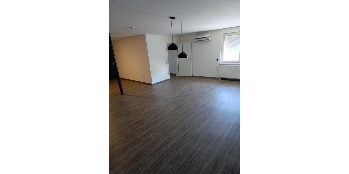 Etagenwohnung Langgöns - 2 Zimmer, 70 m&sup2;, 900&euro; | Angebot:26429894