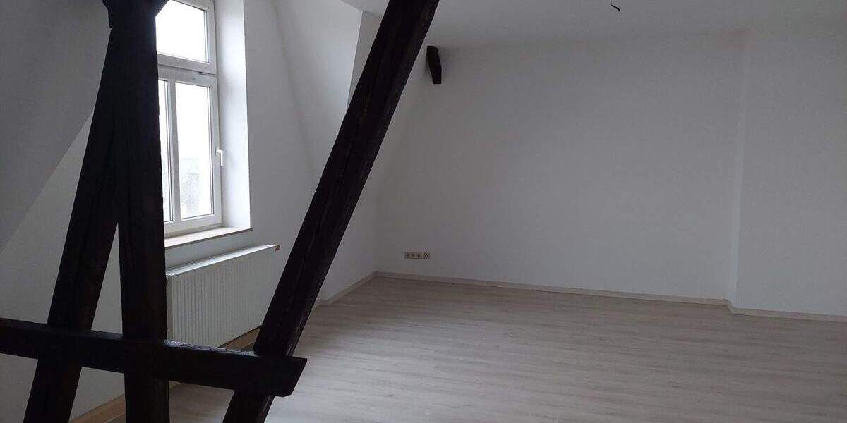 Zimmer Halle (Saale) Damaschkestraße - 3 Zimmer, 94 m&sup2;, 685&euro; | Angebot:26105672