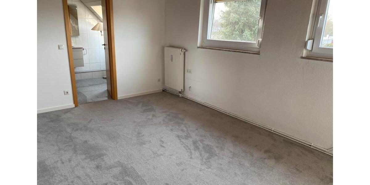Dachgeschoßwohnung Wolfsburg Alt-Wolfsburg - 3 Zimmer, 125 m&sup2;, 990&euro; | Angebot:25343271