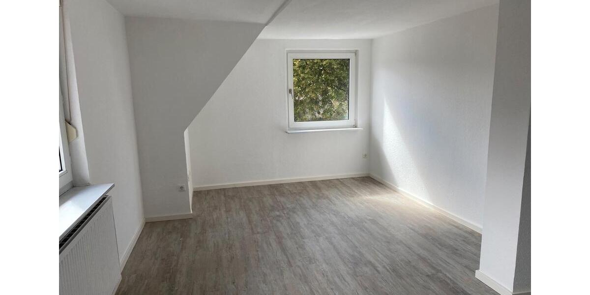 Dachgeschoßwohnung Korbach - 3 Zimmer, 69 m&sup2;, 690&euro; | Angebot:26676026