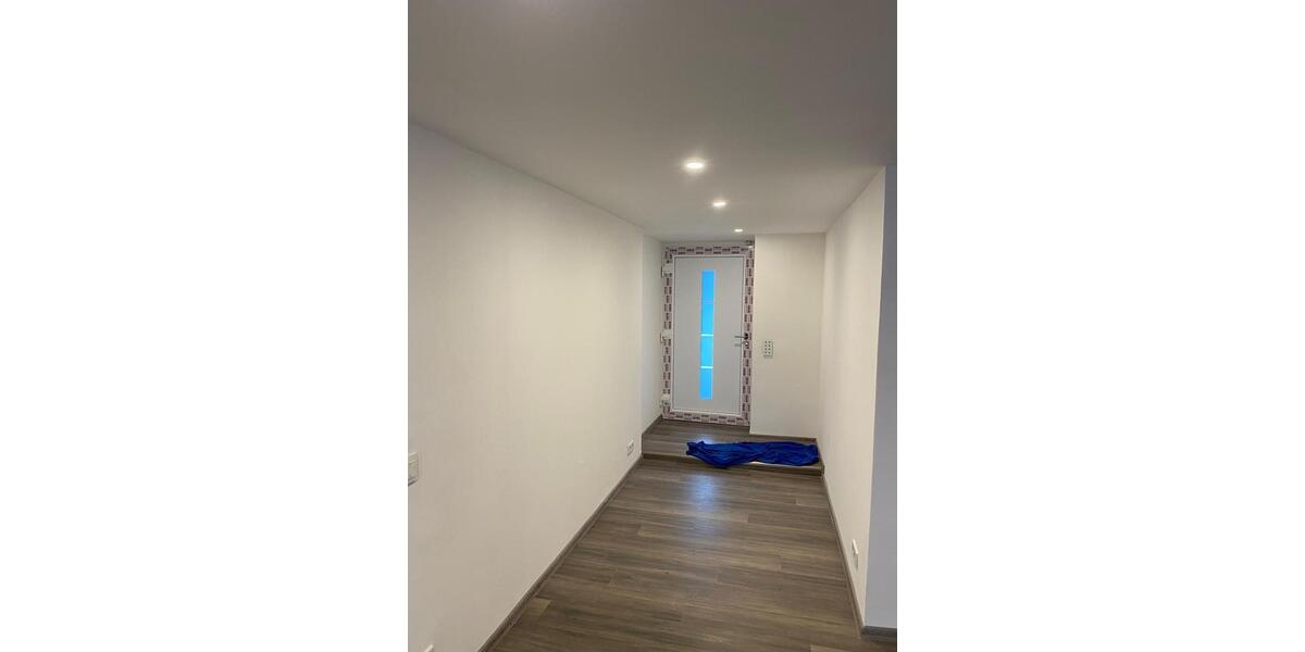 Moderne Erdgeschosswohnung mit großem Garten, Terrasse, Smarthome 4 zimmer