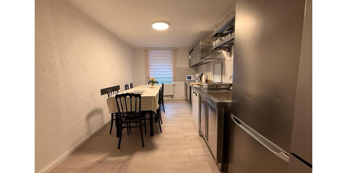 Wohnen auf Zeit Werdohl - 3 Zimmer, 110 m&sup2;, 15&euro; | Angebot:26127815