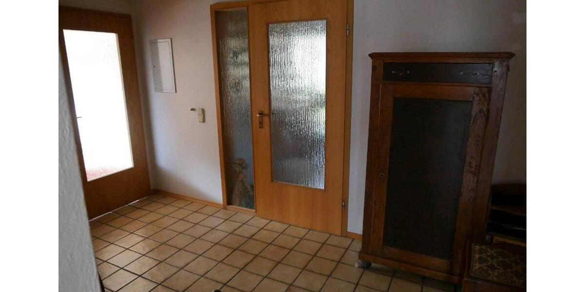 Einfamilienhaus Grünstadt - 7 Zimmer, 161 m&sup2;, 1.700&euro; | Angebot:26580273