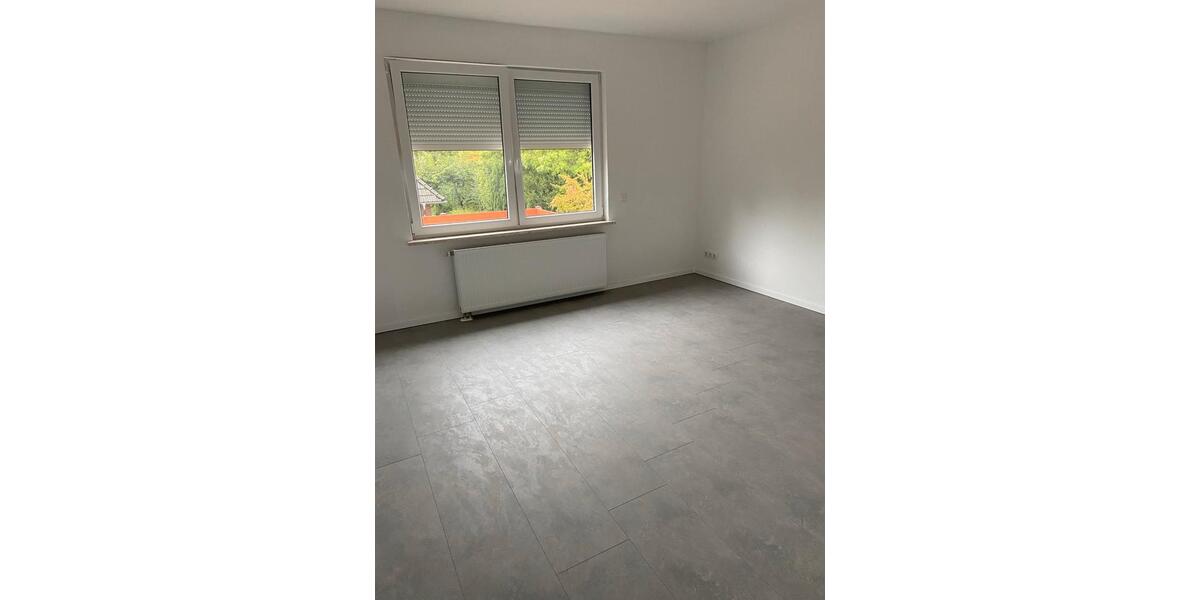 Etagenwohnung Nordenham - 4 Zimmer, 90 m&sup2;, 630&euro; | Angebot:26702126