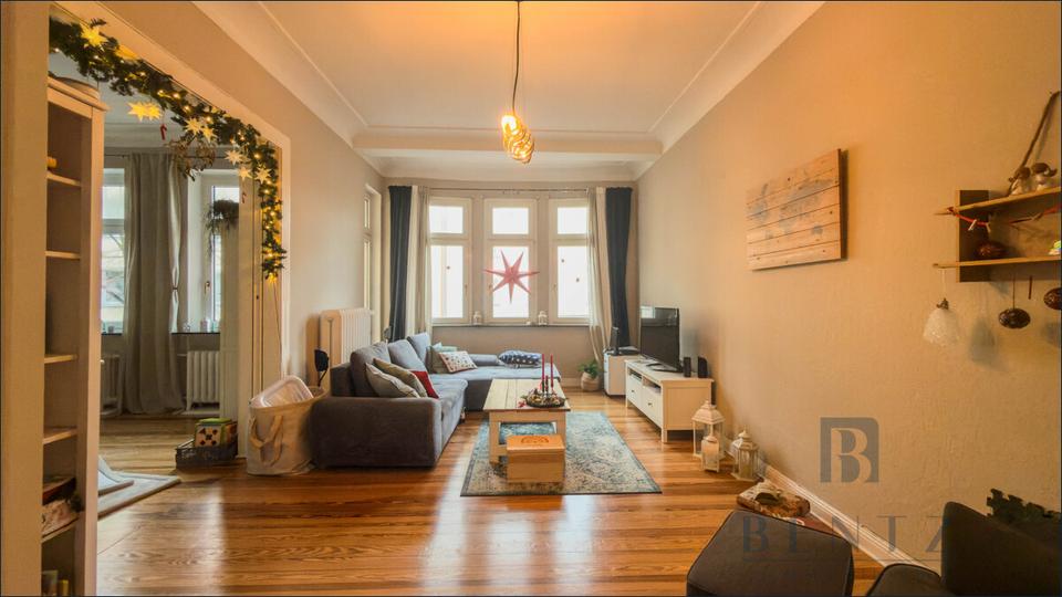 Großzügige Altbauwohnung mit Charme, zwei Balkonen & moderner Ausstattung 5 zimmer