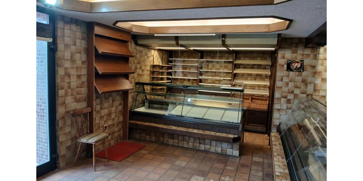 Vielseitiges Ladenlokal mit Theken, Kühl- und Lagerraum in Nonnweiler zimmer