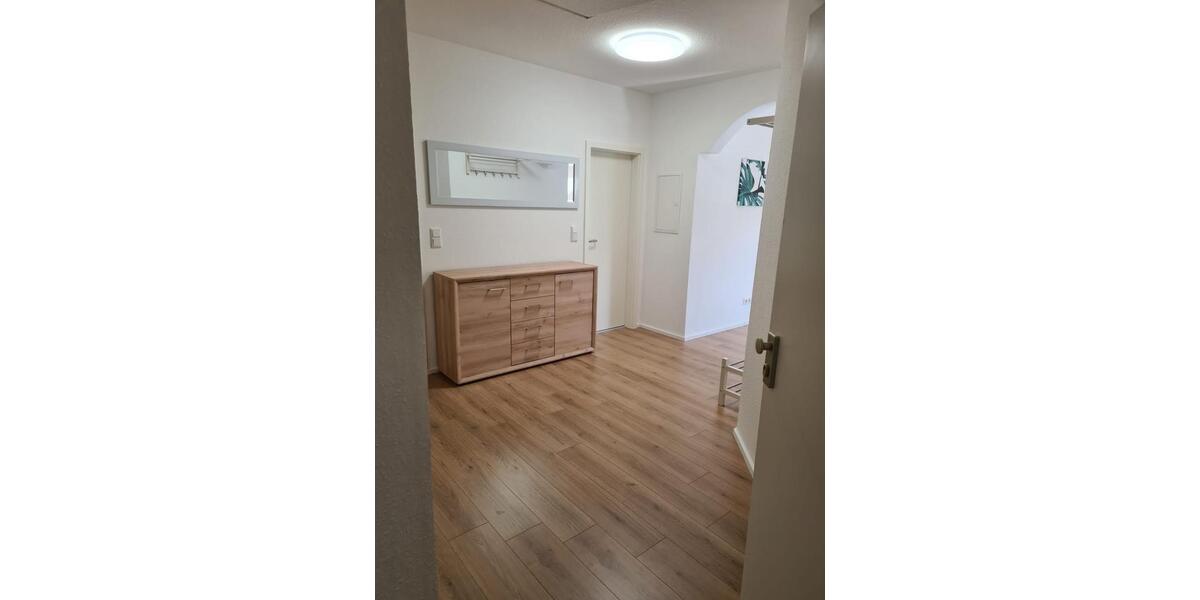 Wohnen auf Zeit Kassel Niederzwehren - 4 Zimmer, 111 m&sup2;, 439&euro; | Angebot:26551251