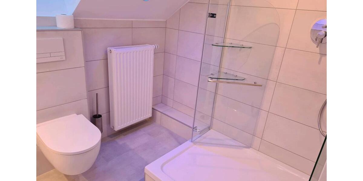 Dachgeschoßwohnung Köln Porz - 2 Zimmer, 55 m&sup2;, 1.150&euro; | Angebot:26199027