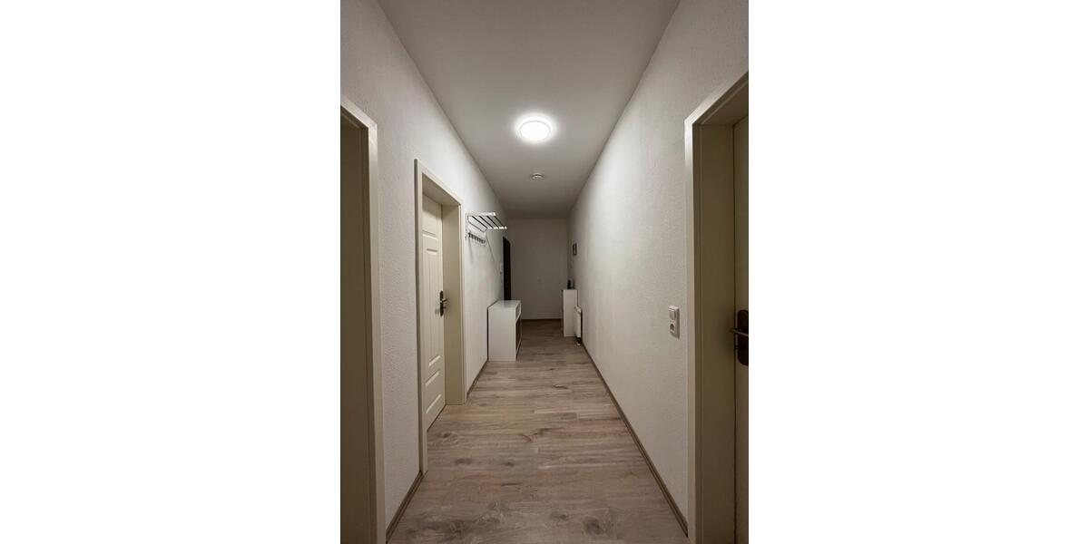 Etagenwohnung Neuhaus am Rennweg - 3 Zimmer, 78 m&sup2;, 890&euro; | Angebot:24727404