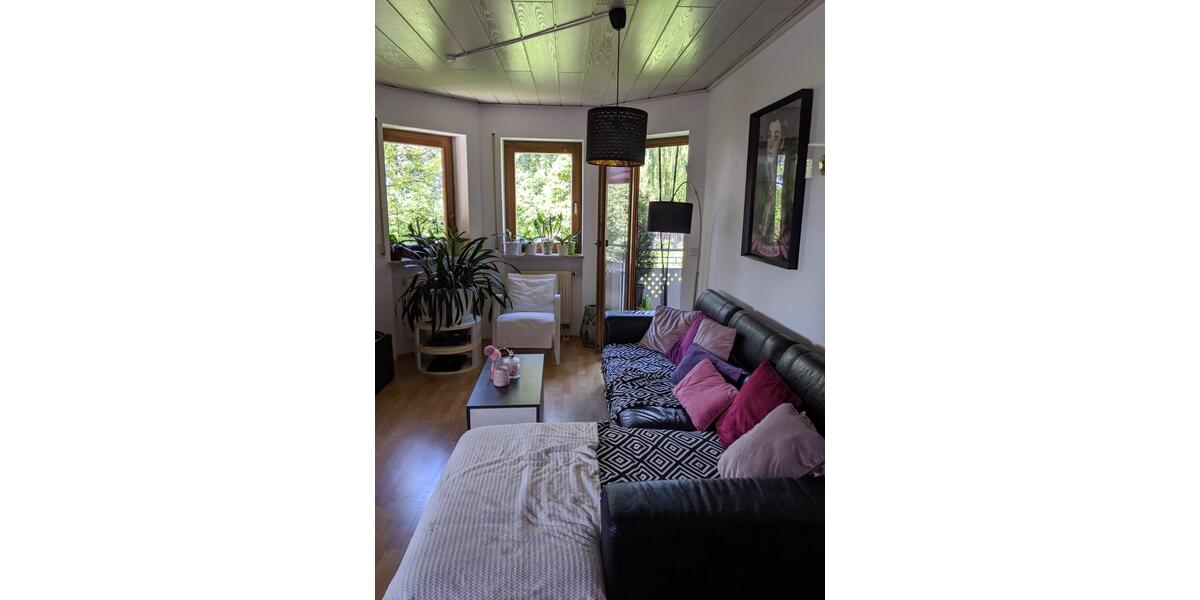 Dachgeschoßwohnung Burgthann - 3 Zimmer, 85 m&sup2;, 700&euro; | Angebot:25652553