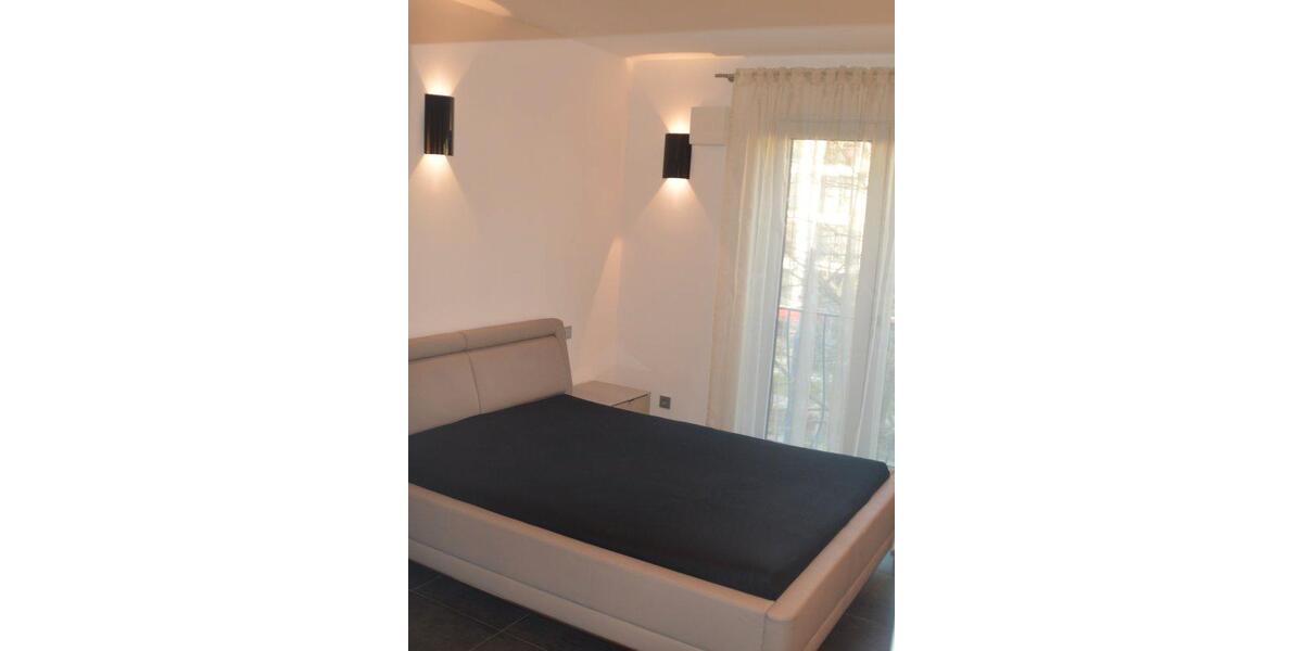 Etagenwohnung Offenbach am Main Hafen - 2 Zimmer, 86 m&sup2;, 1.650&euro; | Angebot:26496332