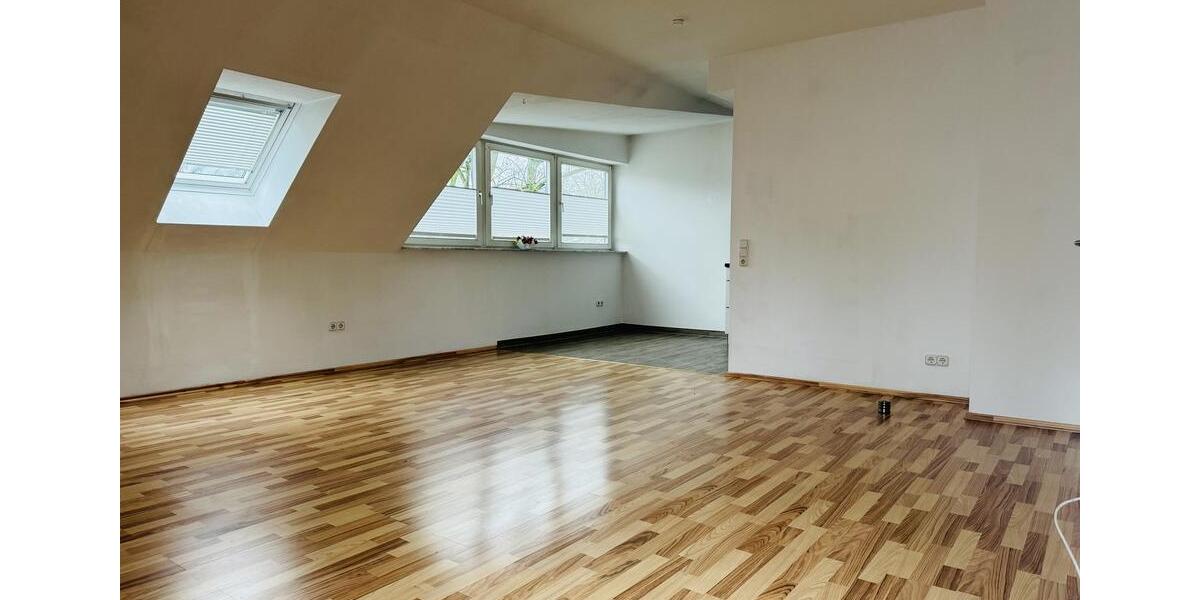 Dachgeschoßwohnung Glienicke/Nordbahn Nordbahn - 3.5 Zimmer, 111 m&sup2;, 1.706&euro; | Angebot:26622452