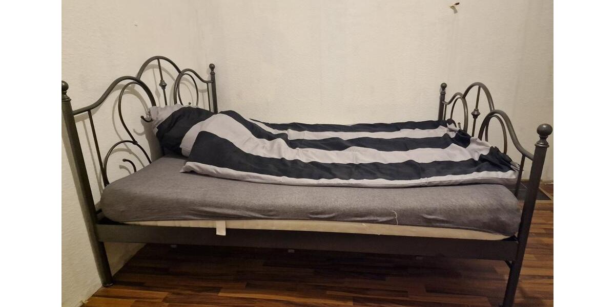 Wohnen auf Zeit Langenfeld (Rheinland) - 8 Zimmer, 150 m&sup2;, 550&euro; | Angebot:25550404