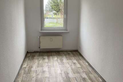 Wohnung Semlow - 3 Zimmer, 59 m&sup2;, 450&euro; | Angebot:24617025