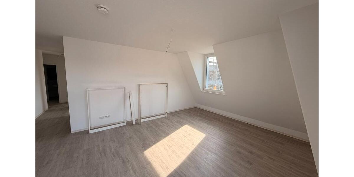 Etagenwohnung Ansbach - 4 Zimmer, 128 m&sup2;, 1.690&euro; | Angebot:25987597