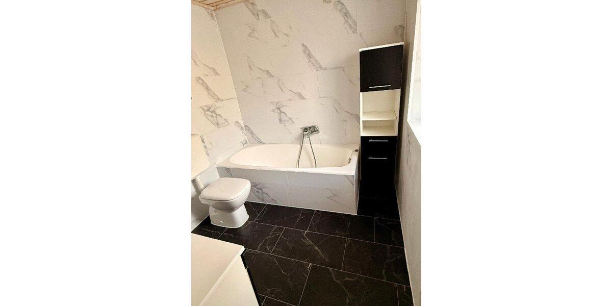 Erdgeschoßwohnung Gunzenhausen - 4 Zimmer, 124 m&sup2;, 965&euro; | Angebot:26429646