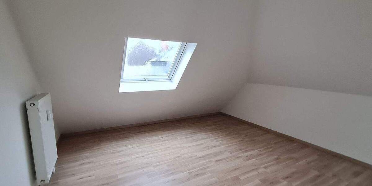 Großzügig Wohnen über 2 Etagen in Riegelsberg 5 zimmer