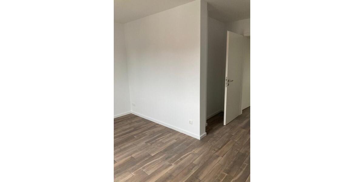 Dachgeschoßwohnung Königs Wusterhausen - 3 Zimmer, 92 m&sup2;, 1.387&euro; | Angebot:19456427