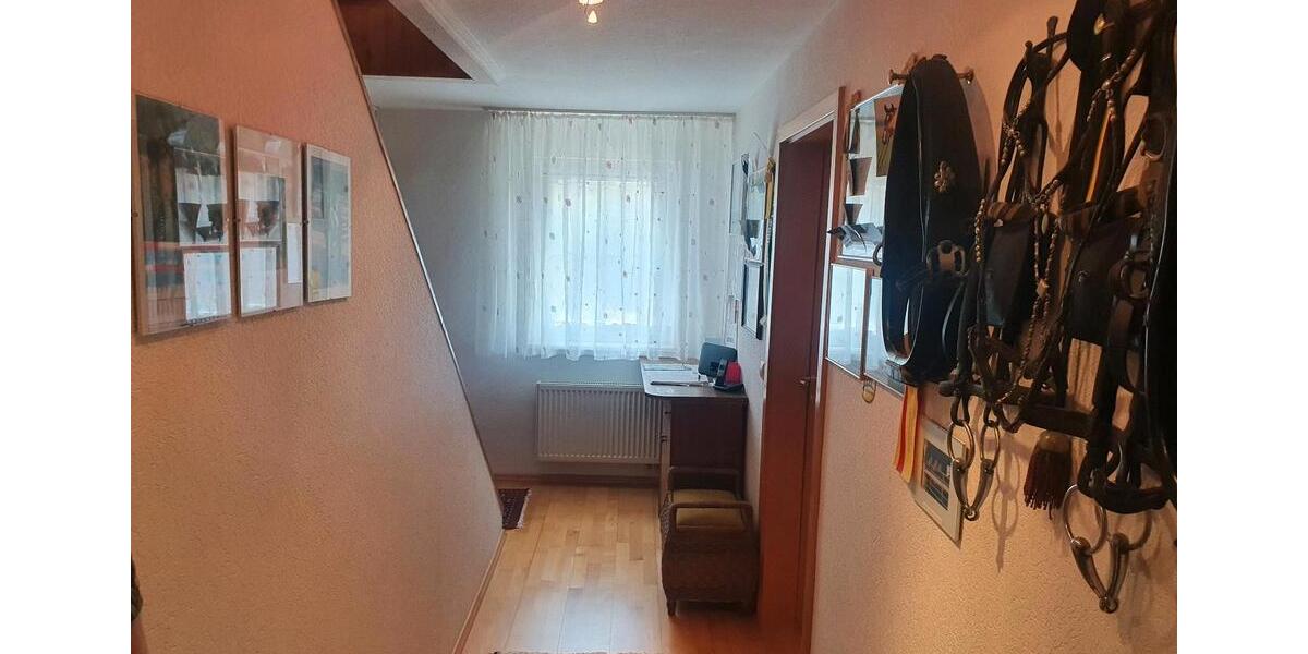 Etagenwohnung Ellenberg - 10 Zimmer, 170 m&sup2;, 1.600&euro; | Angebot:24548051