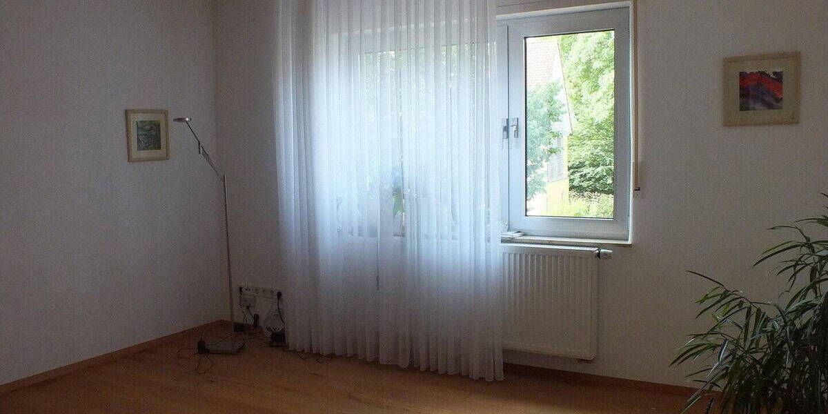 Etagenwohnung Langenselbold - 3 Zimmer, 65 m&sup2;, 670&euro; | Angebot:26092838