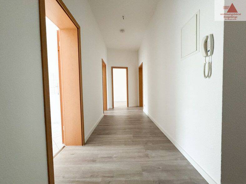 Etagenwohnung Chemnitz / Sonnenberg Yorckgebiet - 4 Zimmer, 77 m&sup2;, 400&euro; | Angebot:26569496