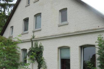 4-Zimmer-Wohnung in Alleinlage, Herford