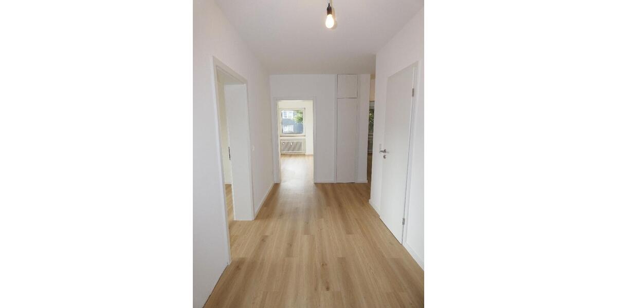 Etagenwohnung Bergisch Gladbach Frankenforst - 3 Zimmer, 94 m&sup2;, 1.130&euro; | Angebot:26198682