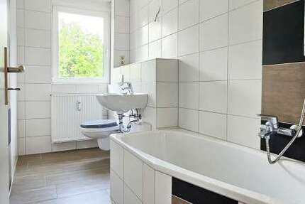 Wohnung Zwickau Zwickau-West - 3 Zimmer, 60 m&sup2;, 378&euro; | Angebot:26750027