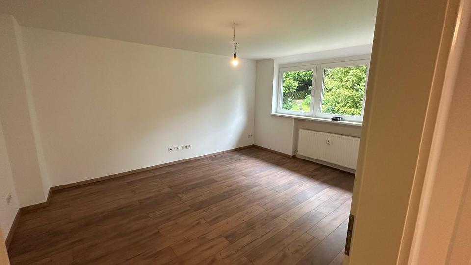 kernsanierte Wohnung in eine ruhigen Wohngegend - 3 ZKB