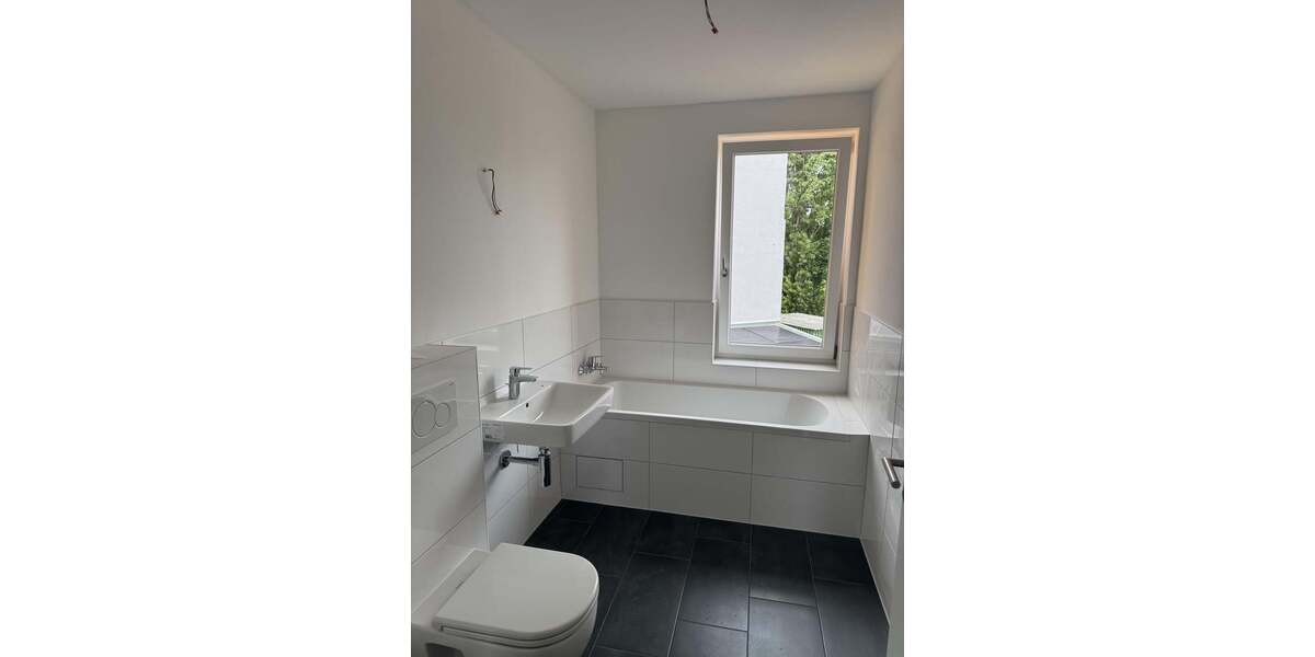 Erstbezug- Hochwertige 4-Raum-Wohnung mit 2 Bädern und Balkon! - Etagenwohnung Altmittweida | Angebot:27003246