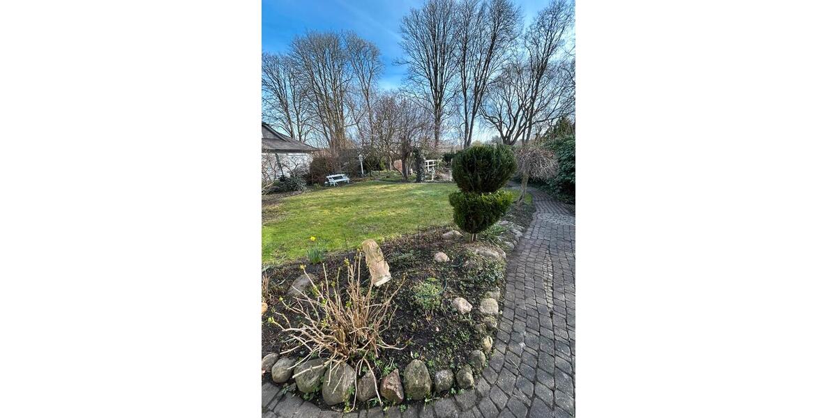 Erdgeschoßwohnung Wildeshausen - 5 Zimmer, 186 m&sup2;, 1.500&euro; | Angebot:25853411