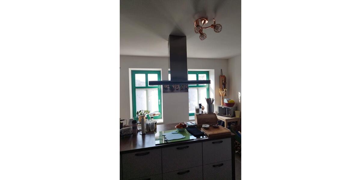 Dachgeschoßwohnung Stollberg (Erzgebirge) - 4 Zimmer, 103 m&sup2;, 892&euro; | Angebot:25510912