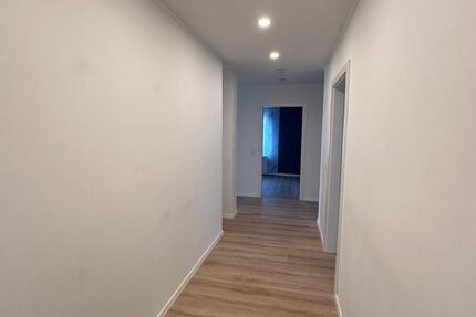 Wohnung Gifhorn - 3 Zimmer, 81 m&sup2;, 850&euro; | Angebot:24676715