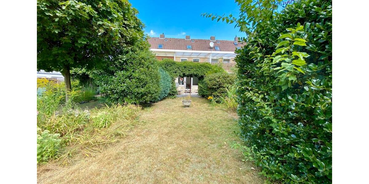 Reihenmittelhaus zur Miete mit Garten und Garage in Bothfeld 5 zimmer