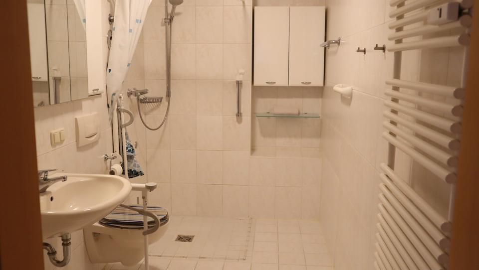 Ruhig & möbliert direkt am Lech 3 ZKB Wohnung mit Balkon