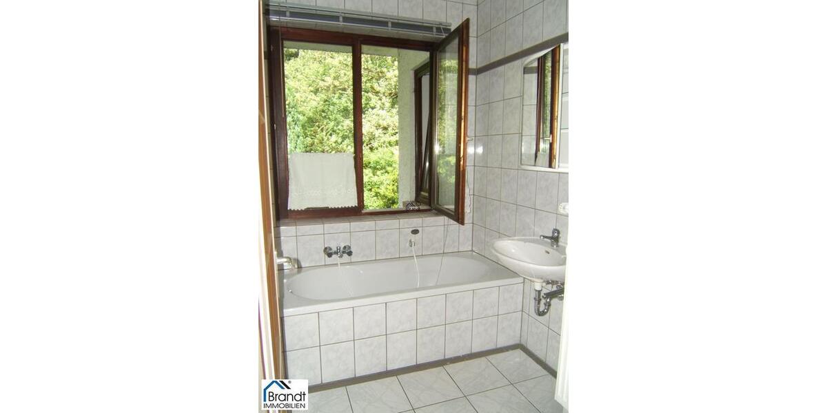 Attraktive Altbauwohnung am Rande der Stadt! - Etagenwohnung Kassel Brasselsberg | Angebot:9985243