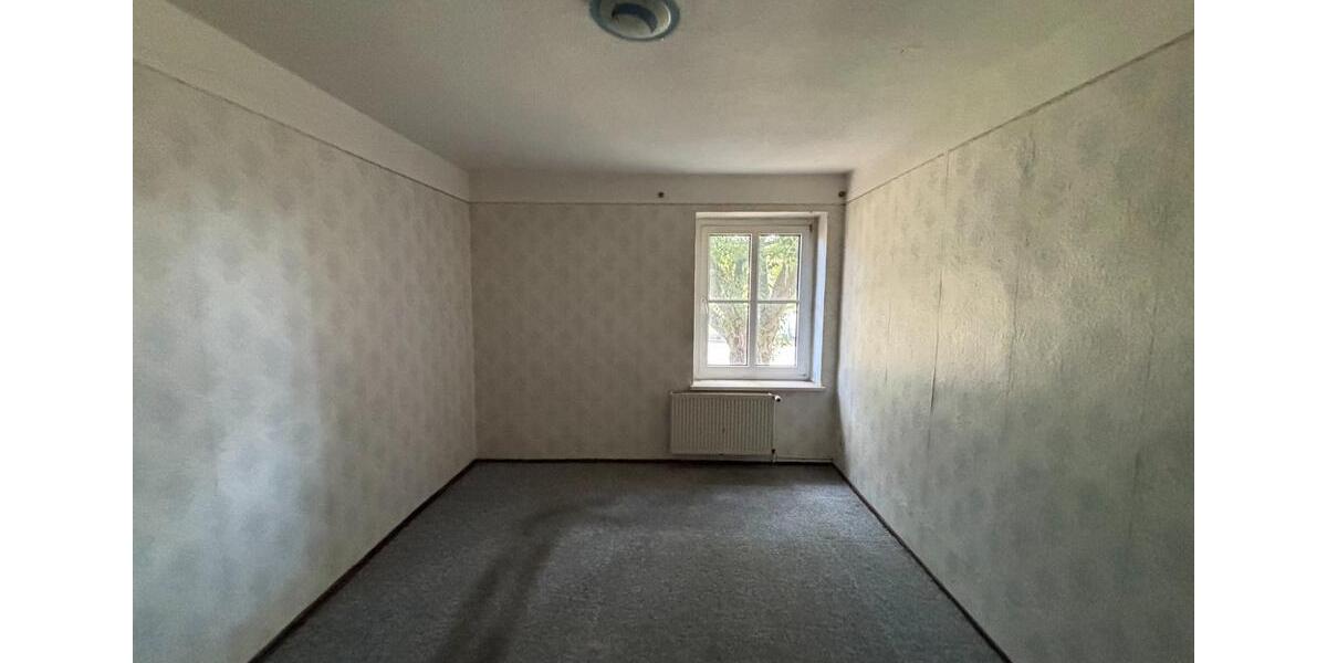 Etagenwohnung Hötensleben - 3 Zimmer, 80 m&sup2;, 200&euro; | Angebot:24773298