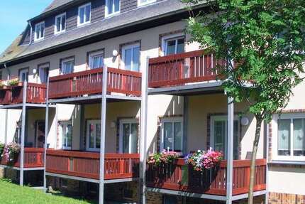 Wohnung Gersdorf - 3 Zimmer, 62 m&sup2;, 370&euro; | Angebot:27069081