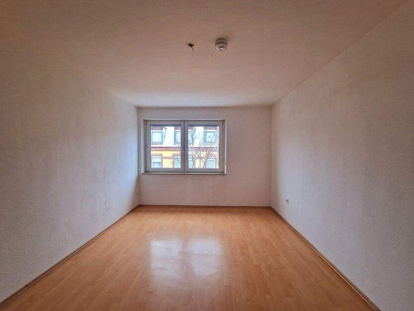 Ruhige Lage, schöne 2 Zimmer Wohnung mit Balkon im Niebelungenviertel 2 zimmer