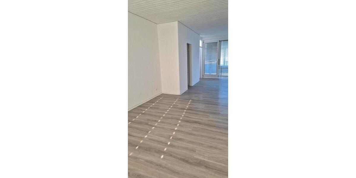 Dachgeschoßwohnung Oberhausen-Rheinhausen Rheinhausen - 1.5 Zimmer, 48 m&sup2;, 600&euro; | Angebot:24612664