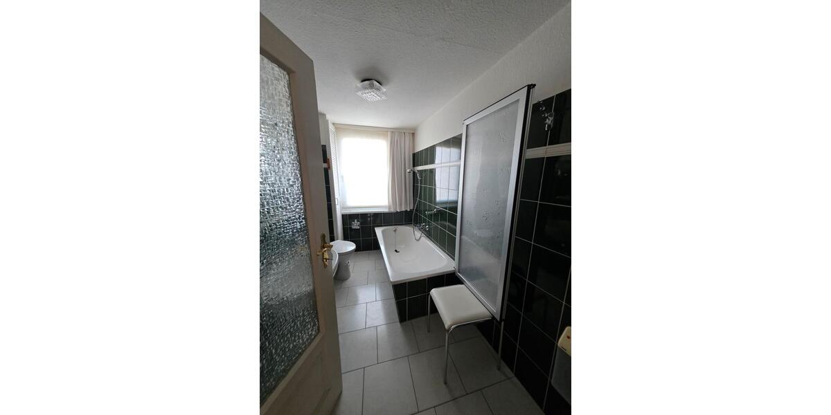 Dachgeschoßwohnung Halberstadt - 2 Zimmer, 55 m&sup2;, 385&euro; | Angebot:26445686
