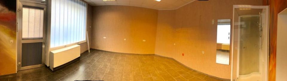 Kleines Studio zu vermieten.