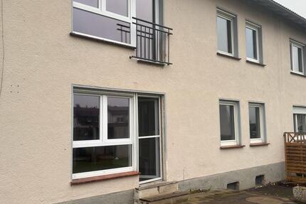 Wohnung Borken (Hessen) - 4 Zimmer, 80 m&sup2;, 850&euro; | Angebot:24373460